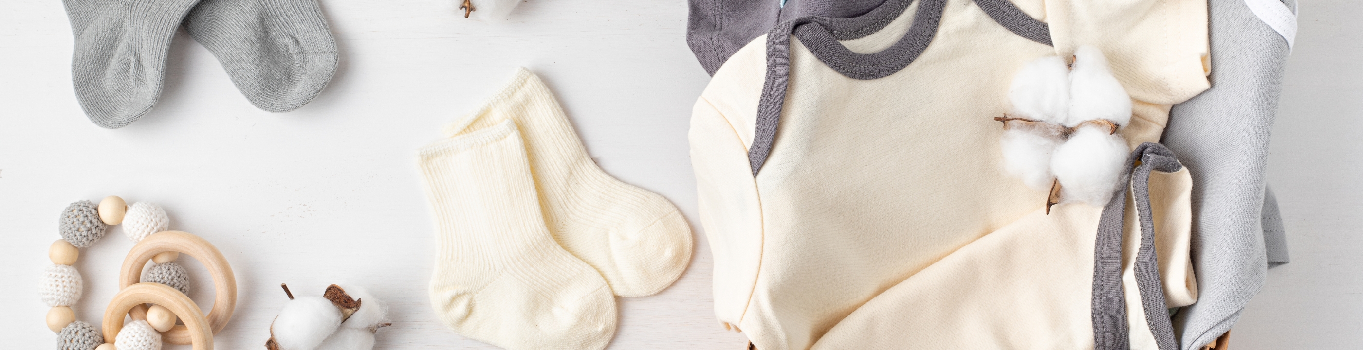Sélection vetements bébé pour baby shower